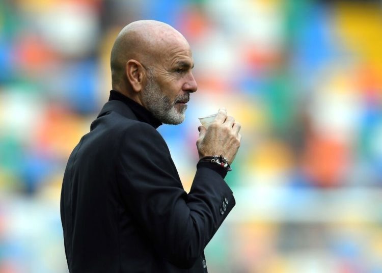 Pioli drinking coffee