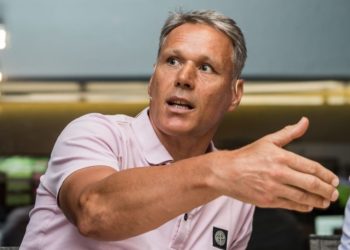 Van Basten: “Sacchi was obsessed with tactics. Berlusconi was not very keen on letting me go. Zlatan has already shown that corpulence is not incompatible with technique.”