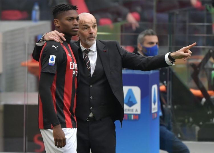 Pioli and Leao of AC Milan