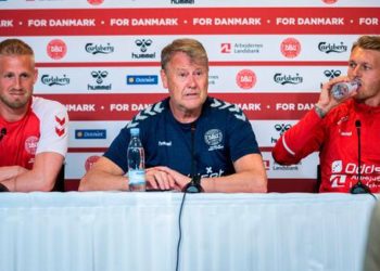 Kasper Schmeichel: “I am incredibly proud to have Kjaer as captain…”