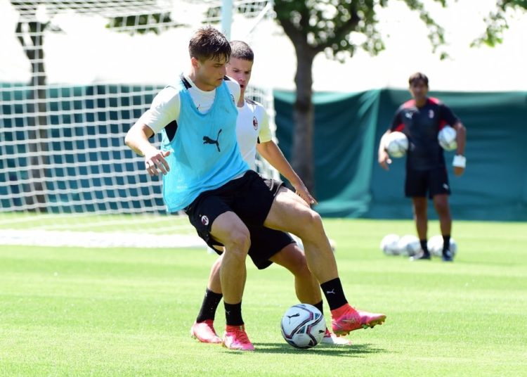 Gazzetta: AC Milan primavera graduate is getting closer to leaving the club
