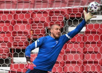 Report: AC Milan stepping up efforts to sign Finnish goalkeeper Jesse Joronen