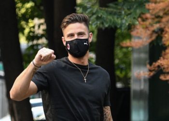 Olivier Giroud chooses to wear number 9 at AC Milan