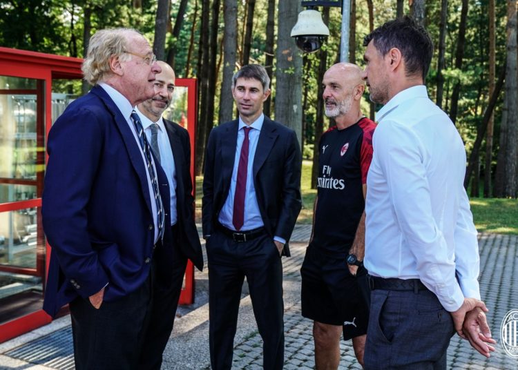 مقالة : إلى متى ! لماذا ميلان لا يصرف الكثير من الأموال ؟