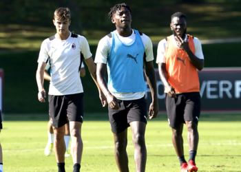 Pioli works on tactics and possession at Milanello