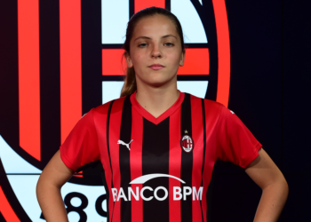 AC Milan sign Israeli midfielder Noa Selimhodzic