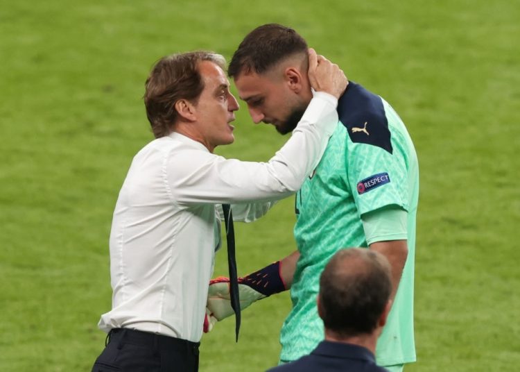 Coach Mancini condemns AC Milan fans behaviour towards Donnarumma