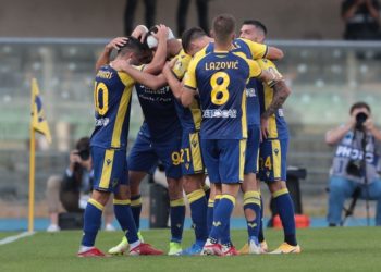 Gazzetta: Hellas Verona players with Atletico Madrid shirts ahead of game against AC Milan?