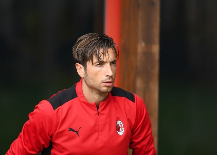 SportMediaset: Milan latest signing Antonio Mirante is close to make debut