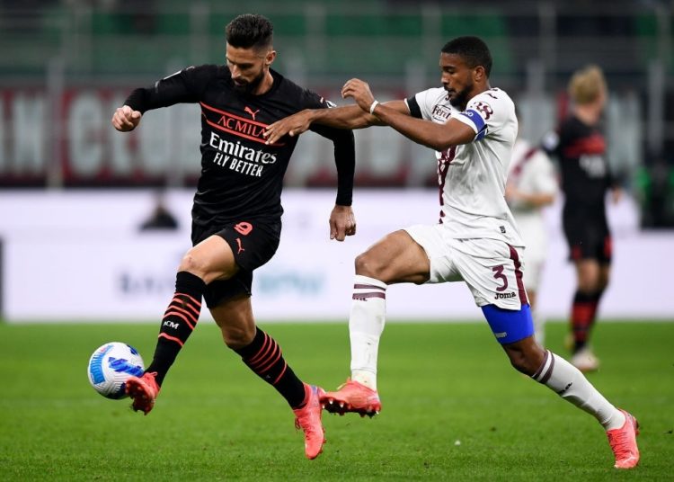 Giroud Bremer of Torino and Giroud of AC Milan