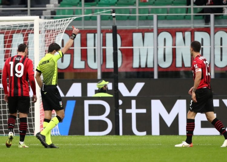 Report: Various refereeing mistakes in AC Milan – Sassuolo match