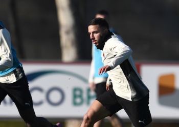 Ismael Bennacer and Tiémoué Bakayoko of AC Milan