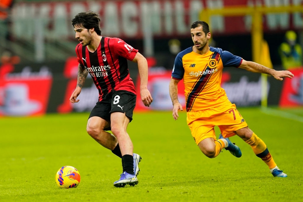 Sandro Tonali of AC Milan