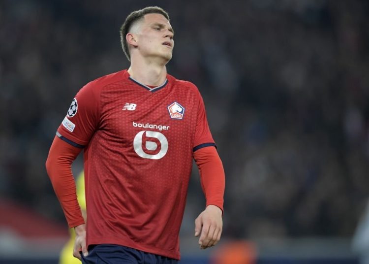 Sven Botman of AC Milan