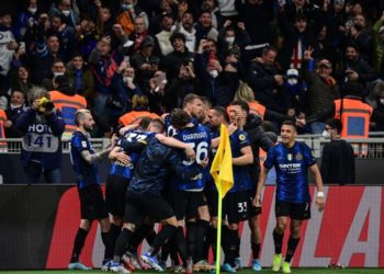 Inter players celebrate vs AC Milan