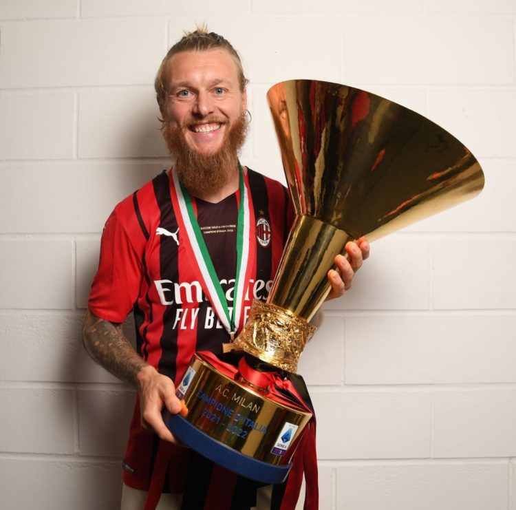 Simon Kjaer announces retirement: 