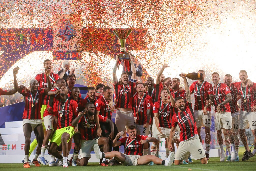 Alessio Romagnoli and ac milan players