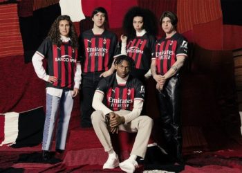 AC Milan new home kit