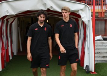 Yacine Adli Charles De Ketelaere ac milan