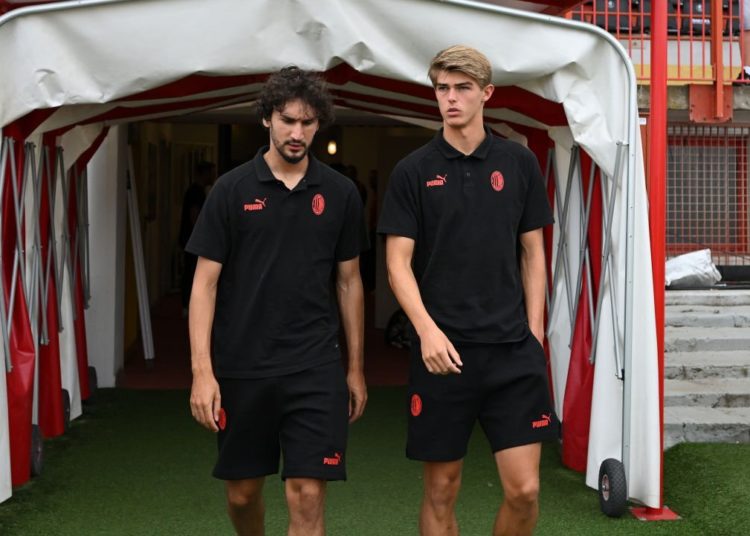 Yacine Adli Charles De Ketelaere ac milan