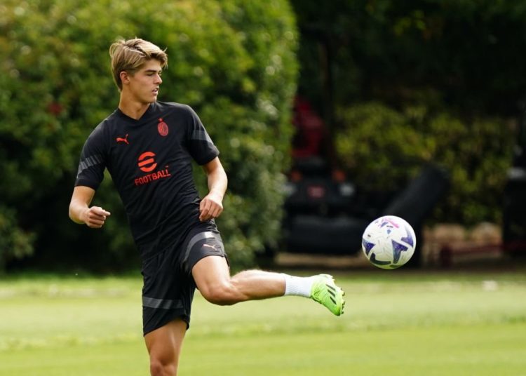 Charles De Ketelaere AC Milan