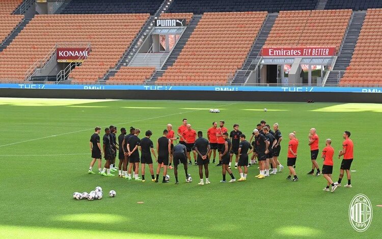 AC Milan players during training session at San Siro 11/08/2022