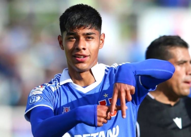 الجوهرة التشيلية يقترب جداً من الإنتقال إلى ميلان.