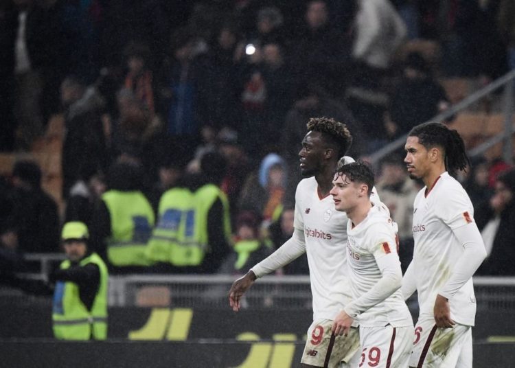 Nicola Zalewski AS Roma