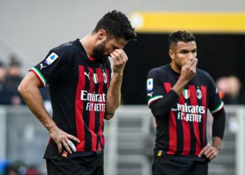 Olivier Giroud AC Milan dejected