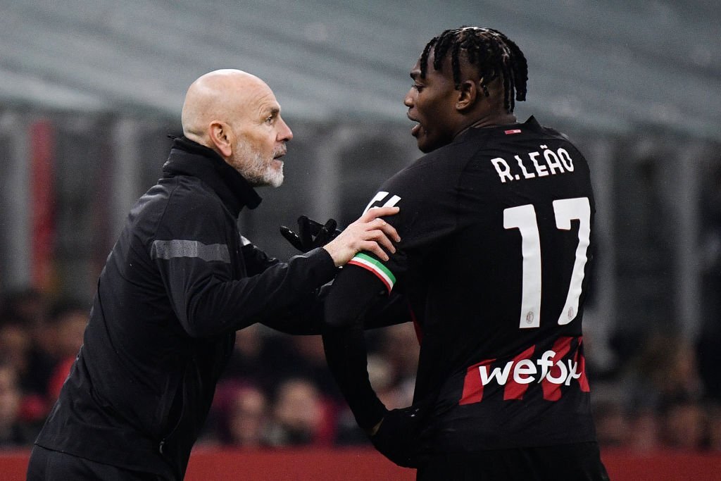 Rafael Leao Stefano Pioli AC Milan