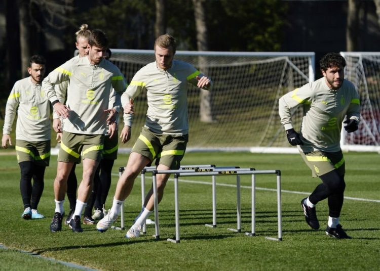 AC Milan players at Milanello during training