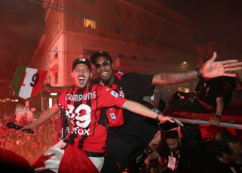 Mike Maignan Ismael Bennacer AC Milan