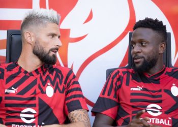 Divock Origi Olivier Giroud AC Milan