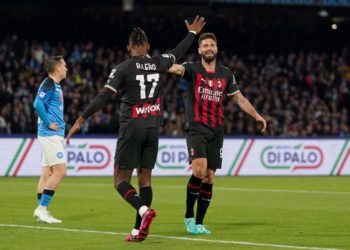 Olivier Giroud Rafael Leao AC Milan