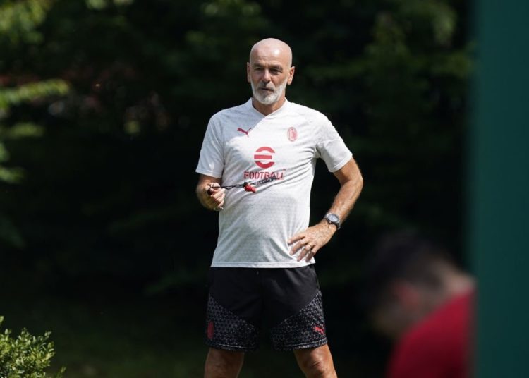 Stefano Pioli AC Milan ميلان بيولي