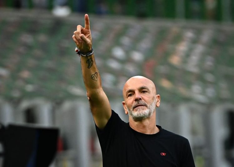 Stefano Pioli AC Milan بيولي ميلان