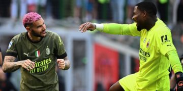 Theo Hernandez Mike Maignan AC Milan ميلان ثيو مينيون