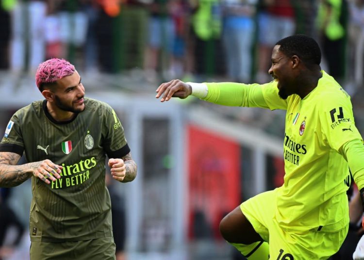 Theo Hernandez Mike Maignan AC Milan ميلان ثيو مينيون