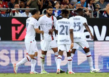 Ruben Loftus Cheek and other AC Milan players celebrate ميلان روبن لوفتوس شيك