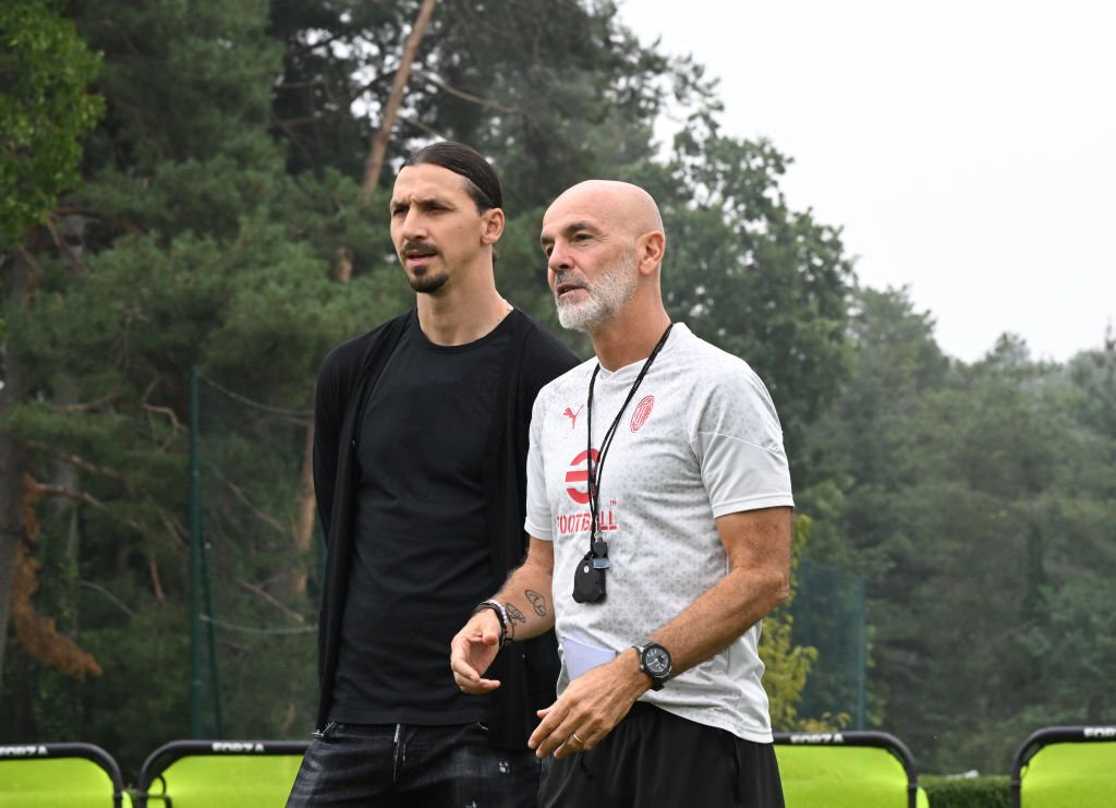 Zlatan Ibrahimovic Stefano Pioli AC Milan إبراهيموفيتش ميلان بيولي