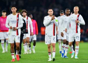AC Milan players dejected ميلان