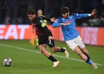 Khvicha Kvaratskhelia Napoli Davide Calabria AC Milan