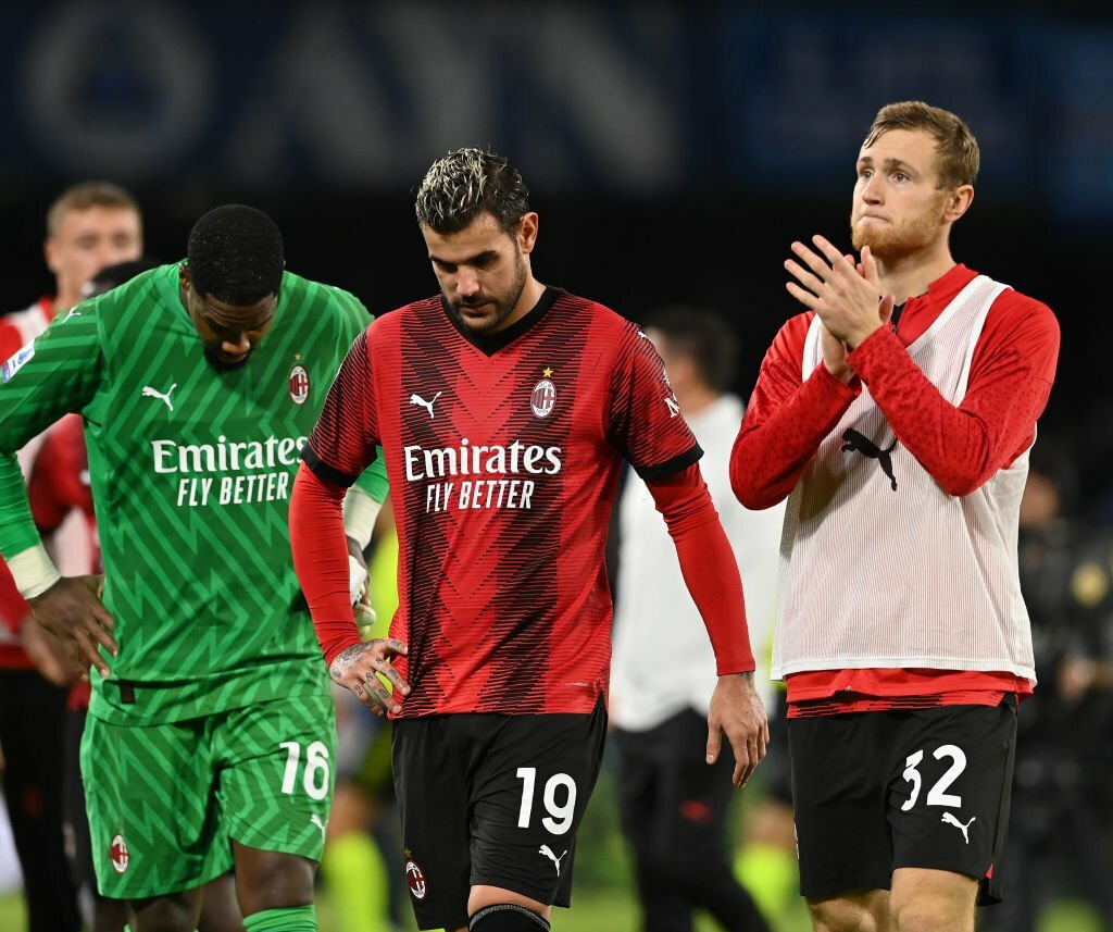 AC Milan players dejected
