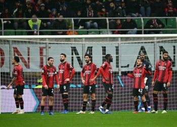 AC Milan players dejected ميلان