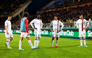 AC Milan players dejected