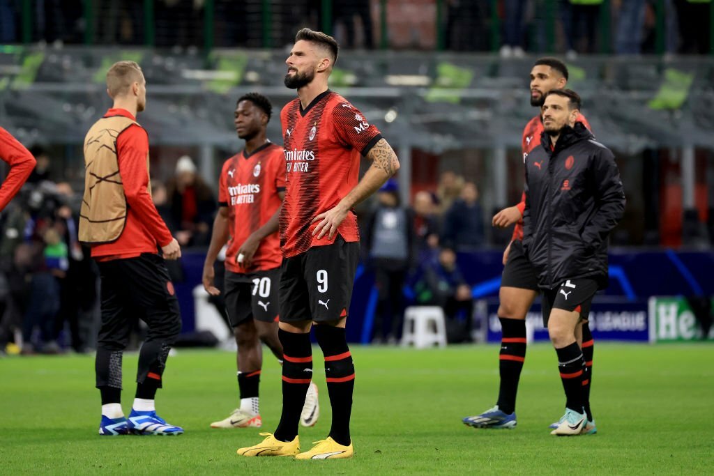 AC Milan players dejected