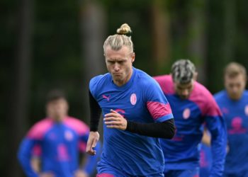 Simon Kjaer AC Milan كايير ميلان