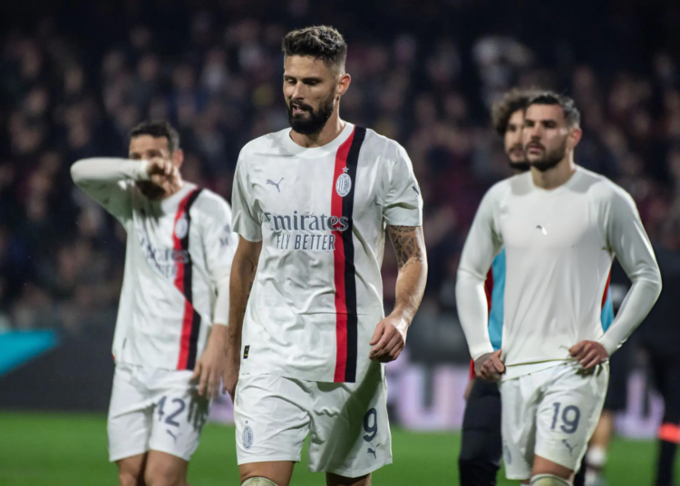 ac mILAN PLAYERS DEJECTED