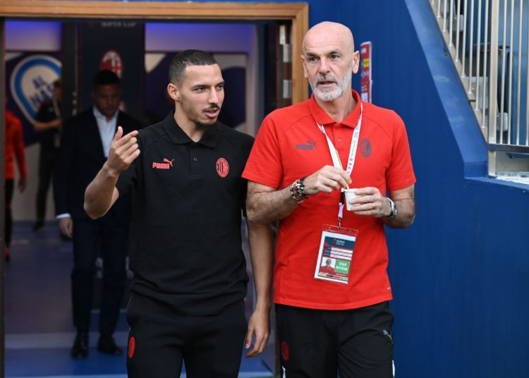 Stefano Pioli Ismael Bennacer - AC Milan