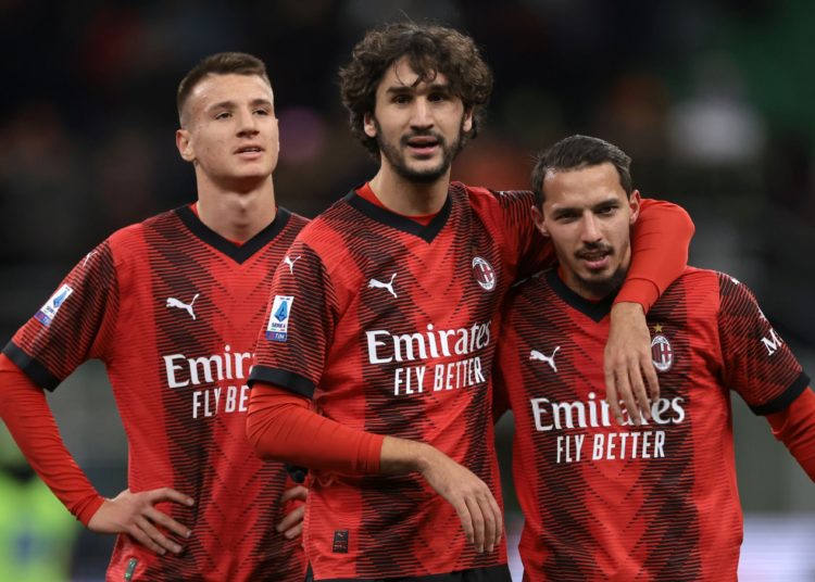 Ismael Bennacer Yacine Adli AC Milan